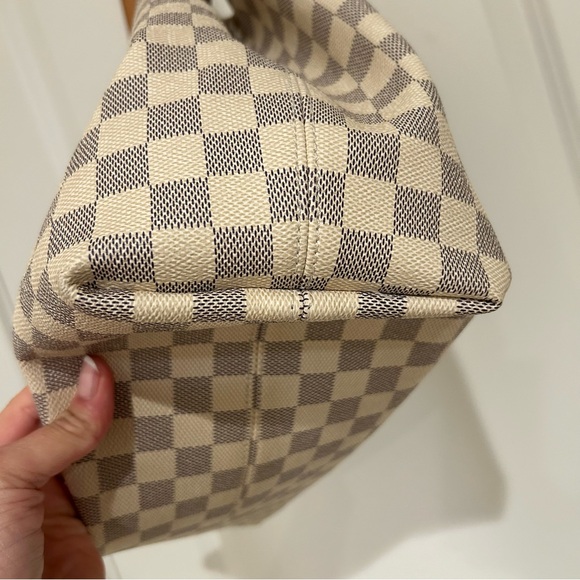 Excellent Condition!  Louis Vuitton Graceful in Damier Azur pattern. - Picture 13 of 15
